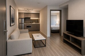 Living area - Modern 2BR Suite Near CN Tower, Nightlife & Attractions (Toronto)
