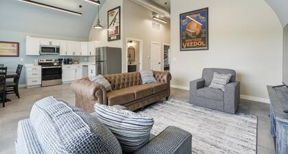 Hangar 2 - Pleasant Hill Retreat Near Fishing Pond