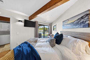 Room - Boat Dock + Pool & Hot Tubs | Near Heavenly, S Lake Tahoe | Dockside Oasis (South Lake Tahoe)
