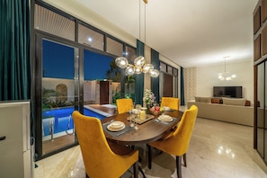 Family Villa, 2 Bedrooms, Private Pool | Dining - Sunny Villas Ubud (Gianyar)