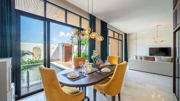 Family Villa, 2 Bedrooms, Private Pool | Dining