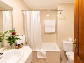Chambre Double | Salle de bain
