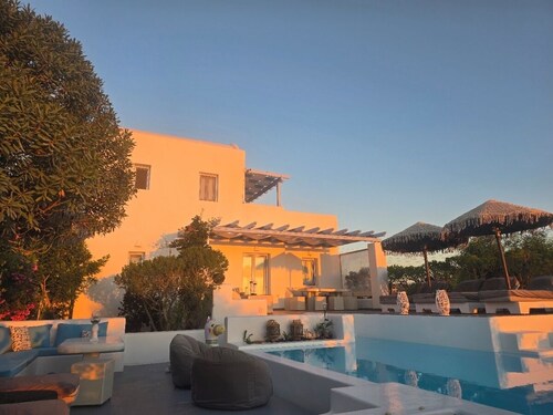 Santoxenia Luxury Villa | Private Pool, Jacuzzi & Sea View