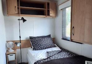 3 bedrooms, free WiFi, bed sheets