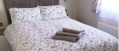 2 dormitorios, wifi gratis, ropa de cama