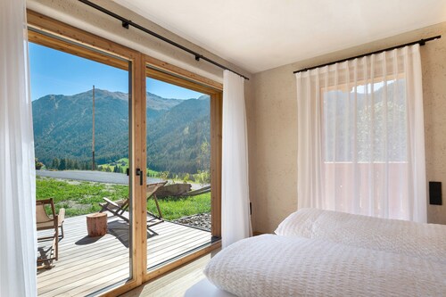 Oberwidner Luma - Luxury Suite with Mountain View and Private Terrace