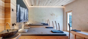 Oberwidner Luma - Luxury Suite with Mountain View and Private Terrace