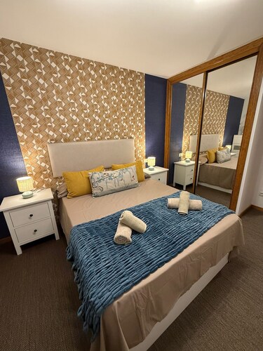 EL PASAJE APARTMENT, ONE MINUTE FROM CITY HALL