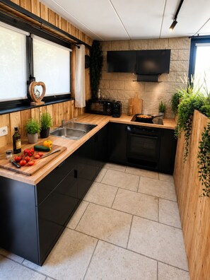 Private kitchen - Vrbo Property (Durbuy)