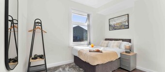 Spacious City Home | En-Suites | Sleeps 6