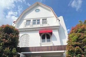 Esterni