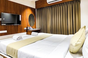 Habitación ejecutiva, vista a la ciudad | Escritorio y wifi gratis 
