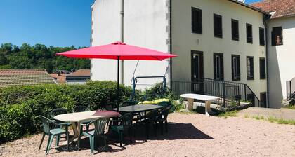 Apartment 'Jusqu'a 8 Couchages' with Private Terrace and Shared Garden