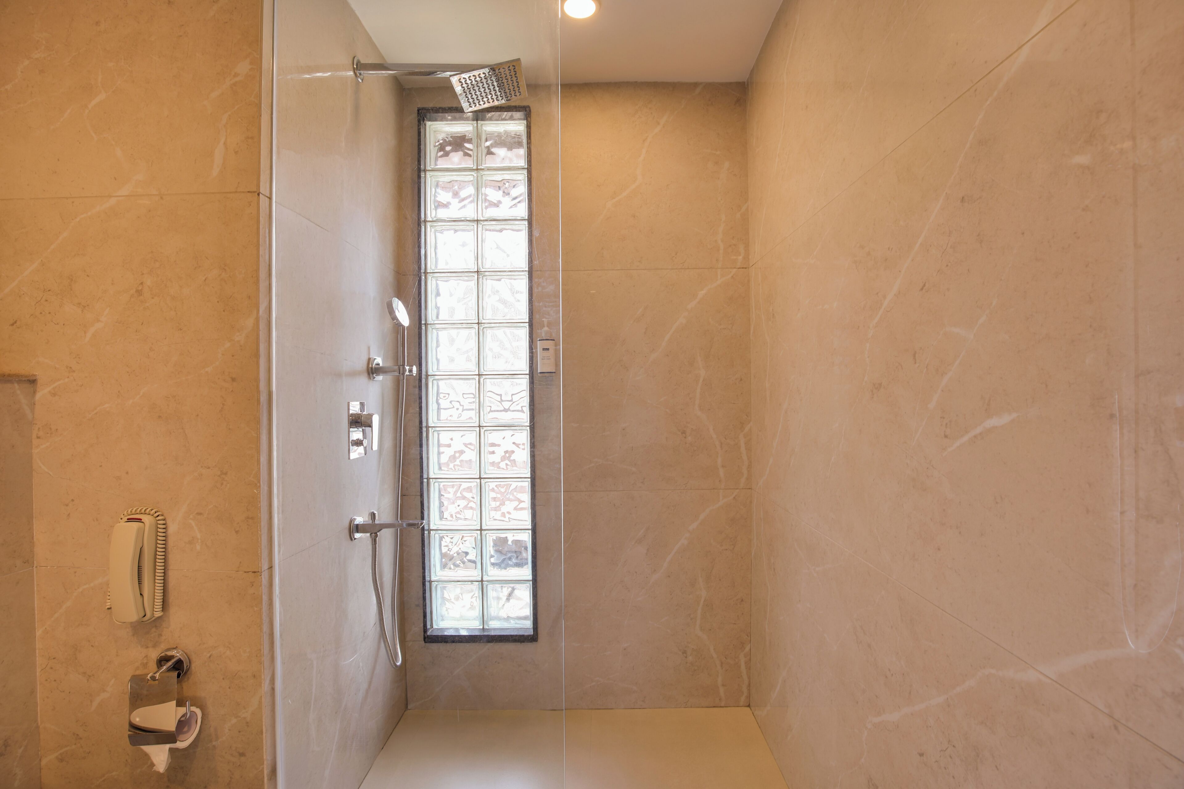Superior Room | Bathroom