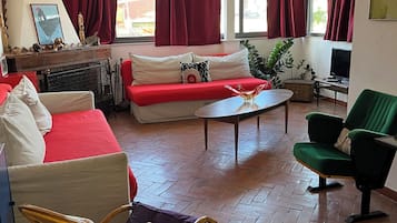 Deluxe-Apartment, Stadtblick | Wohnbereich
