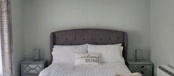 Cottage Sleeps 2 Plus 1 on Mattress With Parking
