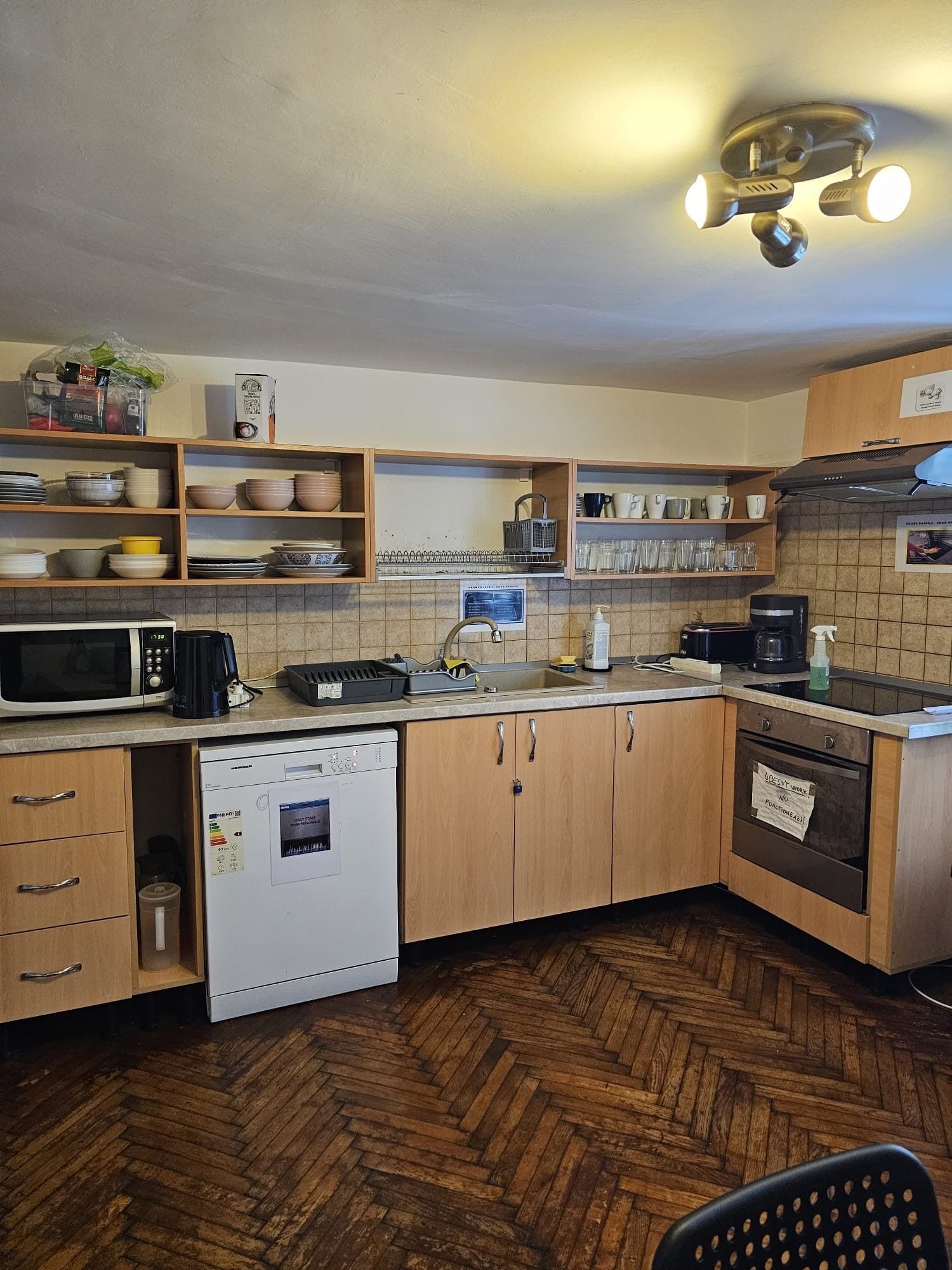 Shared fridge, shared microwave