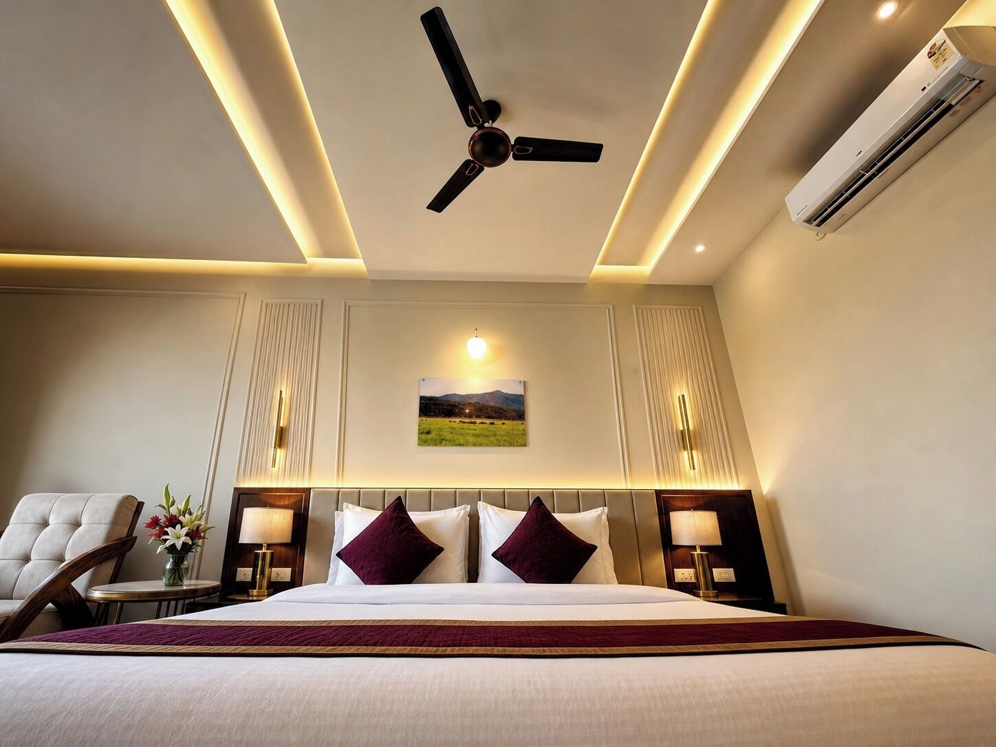 Superior Double Room, Balcony | Desk, blackout curtains, iron/ironing board, free WiFi