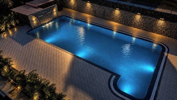 Luxury Studio Suite, Balcony | Pool | Outdoor pool