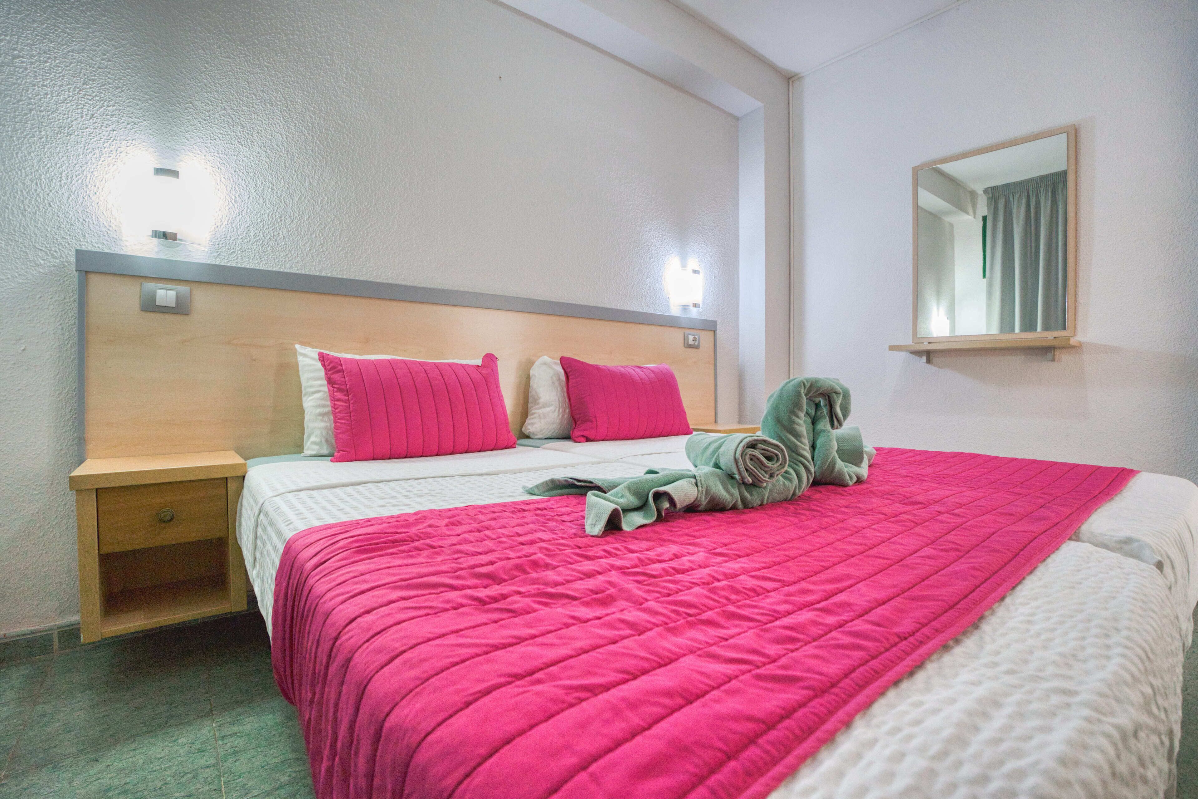 Standard Apartment, Balcony, Partial Sea View | Free WiFi, bed sheets