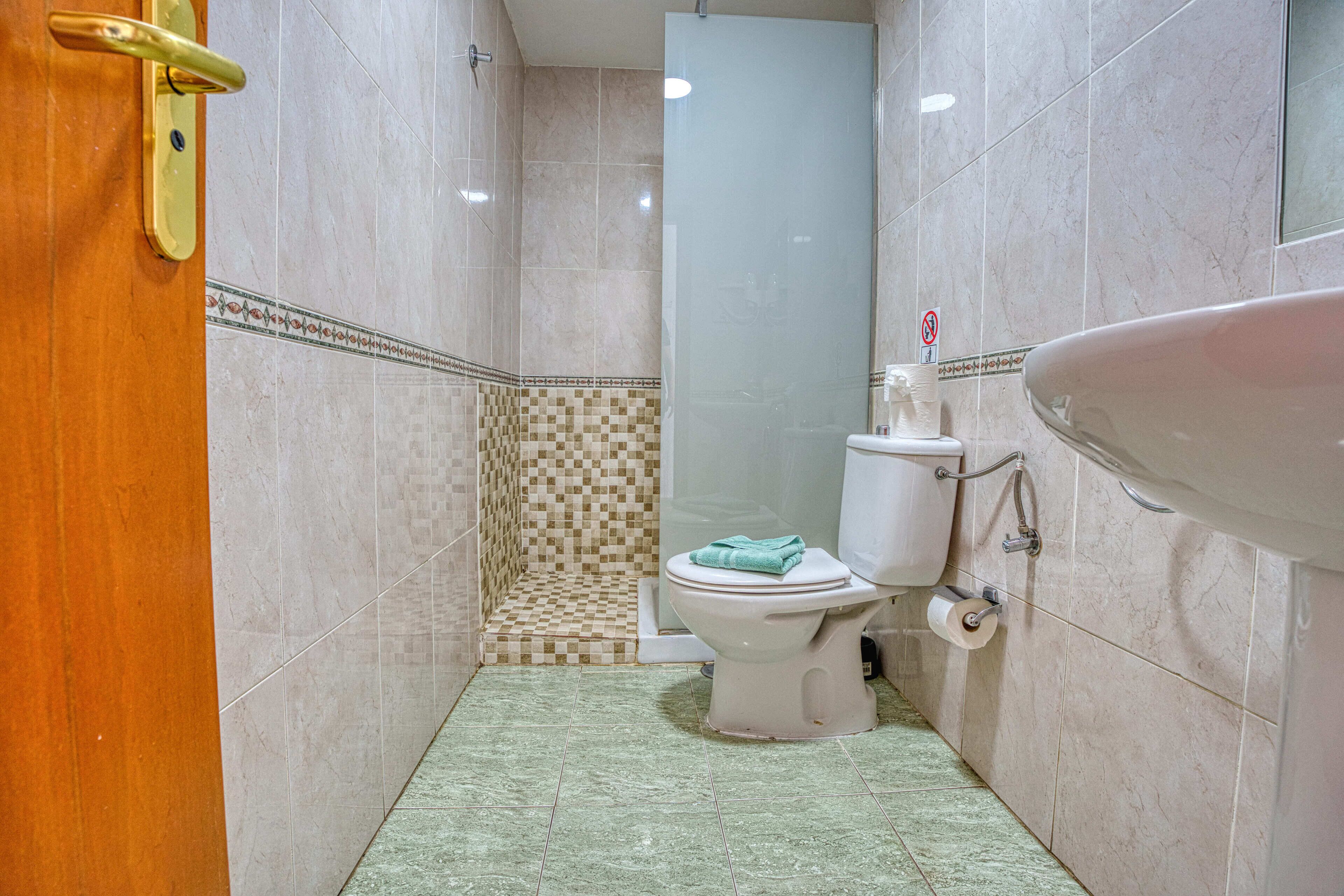 Standard Apartment, Balcony, Partial Sea View | Bathroom | Shower, hair dryer, towels, shampoo