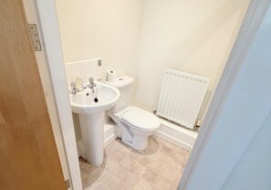 Bathroom - Sleeps4-freeparking-nearetihad-manchester (Manchester)
