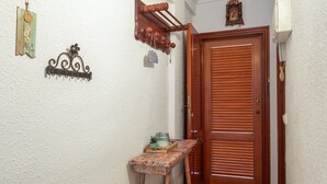 Interior - Apartment 'Playa A Los Pies Del Castillo' with Sea View, Wi-Fi and Air Conditioning (Cullera)
