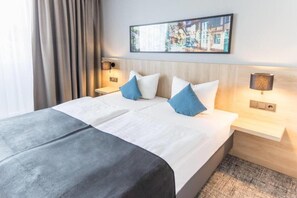 Skrivebord, weekendseng, gratis Wi-Fi, sengetøj