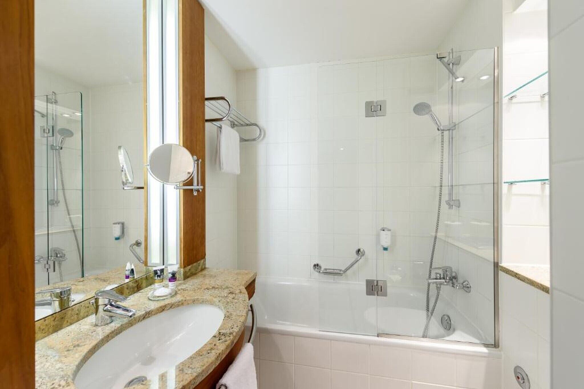 Dusche, Haartrockner