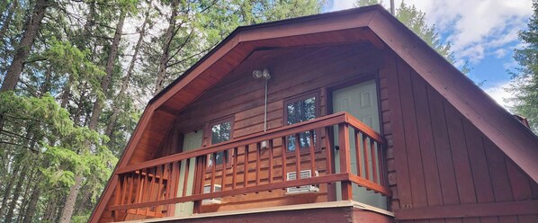 Exterior - Room-tranquil Farmhouse Retreat Near Gra (Grand Forks)