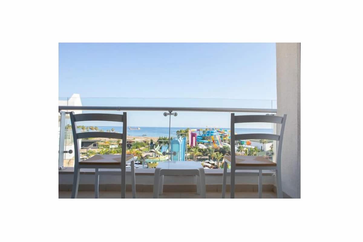 Habitación familiar, balcón, vista al mar