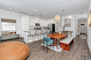 Dining - Home Near Belleair Beach (Largo)