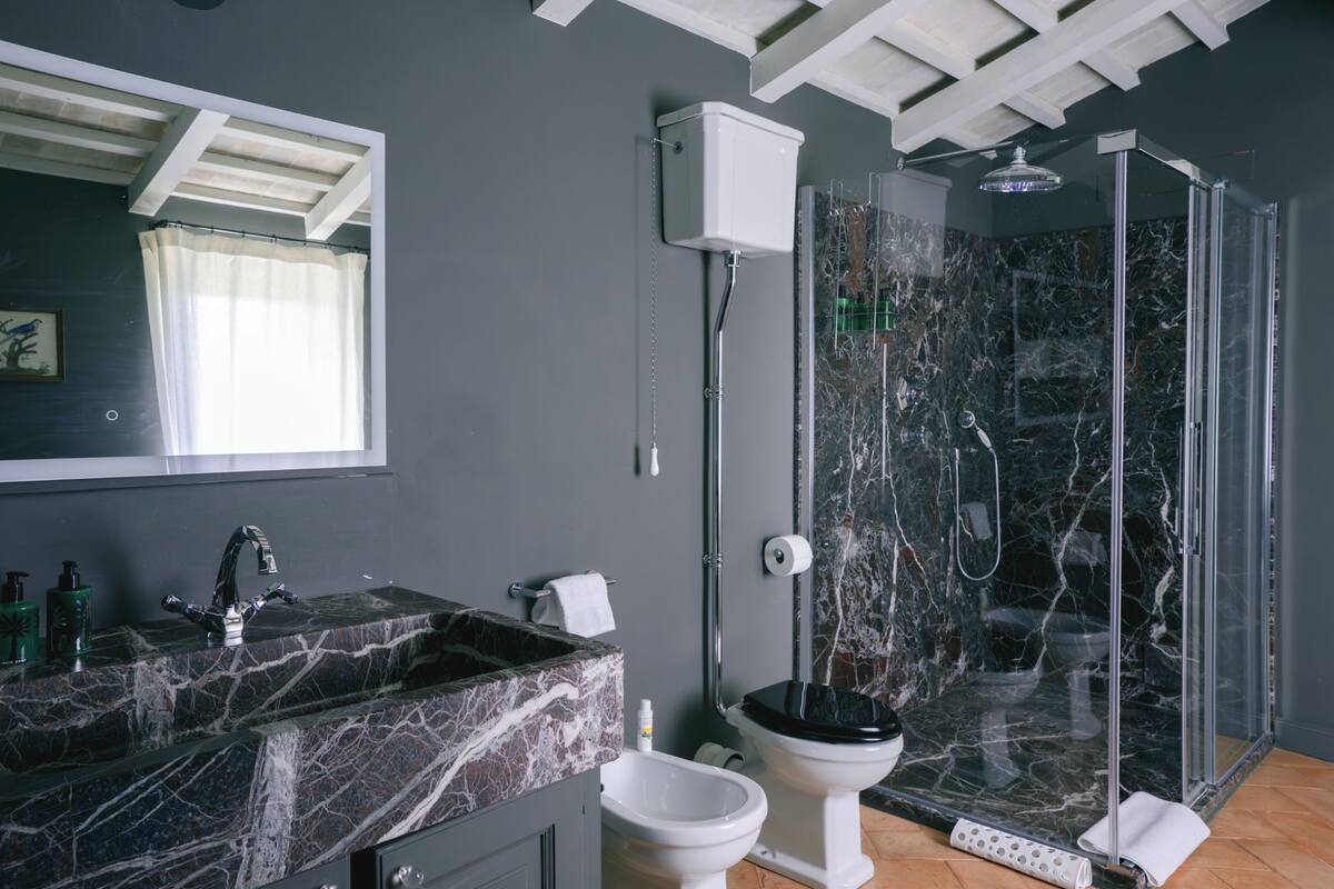 Deluxe Double Room | Bathroom