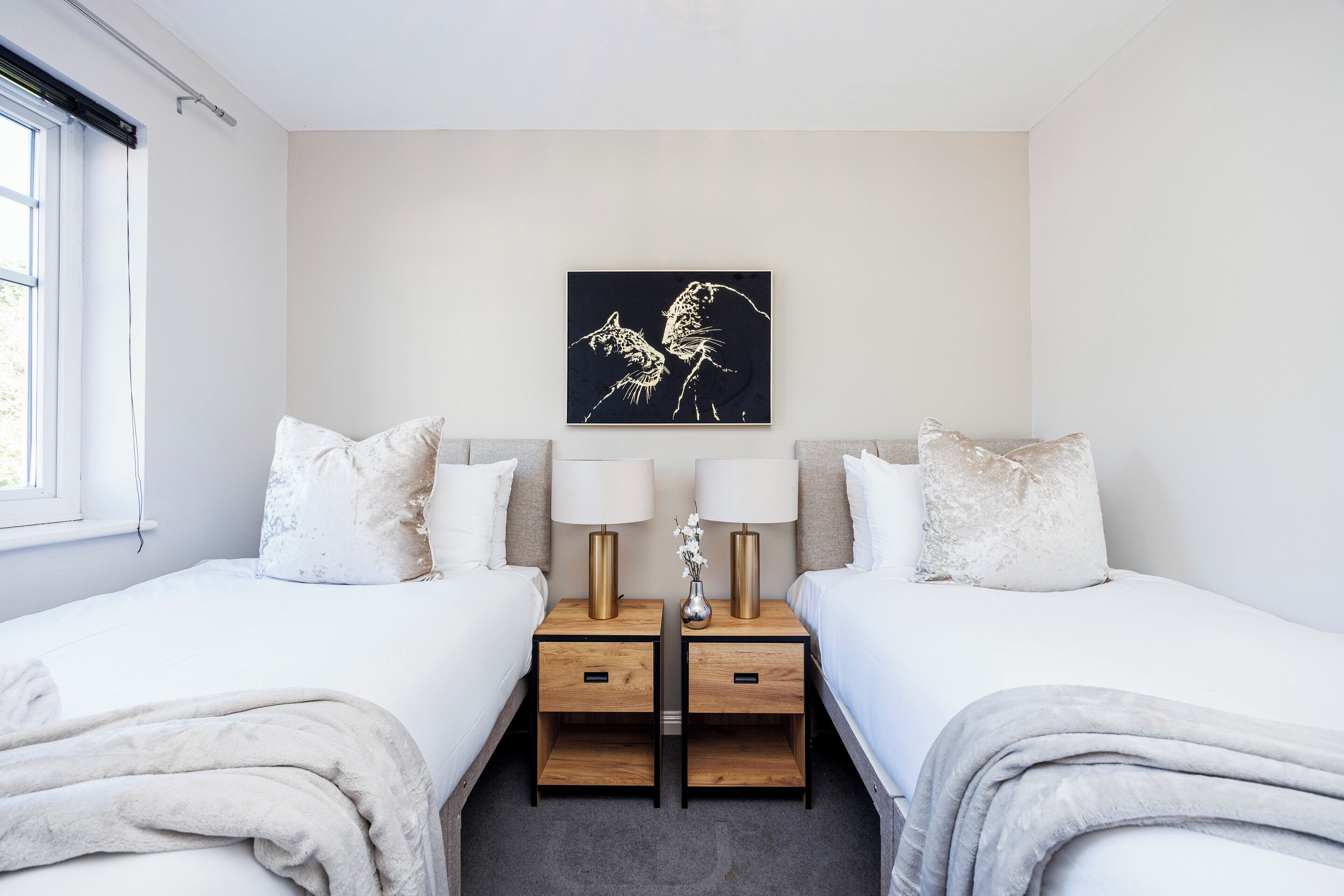 3 bedrooms, iron/ironing board, Internet, bed sheets