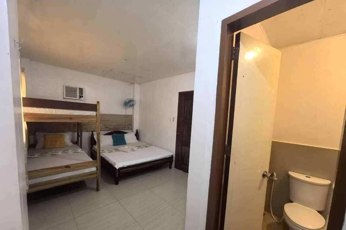Economy Room | WiFi (free), bed sheets