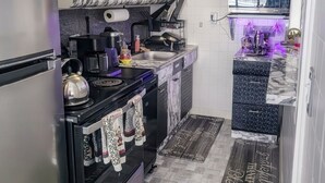 Private kitchen - The River Condos - Detroit, Michigan (Detroit)
