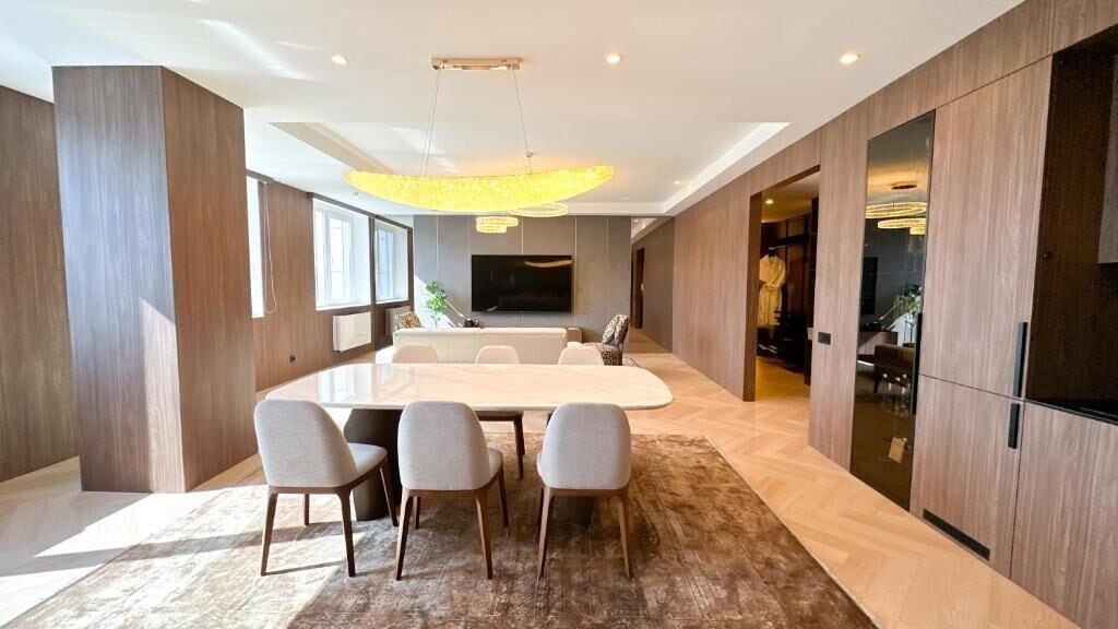 Premium Suite, Mountain View | Interior