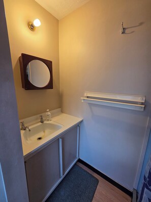 Interior - Bellbird Hideaway - Fireside Studio in Hanmer Village (Hanmer Springs)