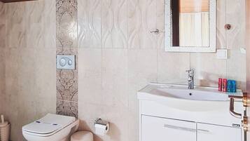 Comfort Room, Sea View | Bathroom