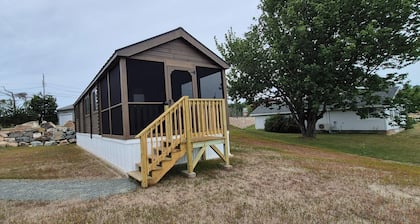 Cozy lodge minutes from Acadia National Park's Schoodic Loop!