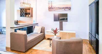 Shelbees Suites - Executive Suite 101