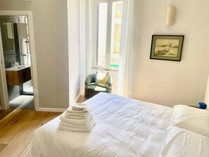 Room - Vrbo Property (Roma)