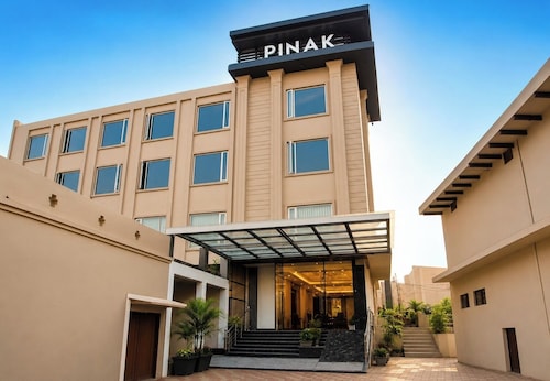 Hotel Pinak
