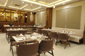 تناول الطعام