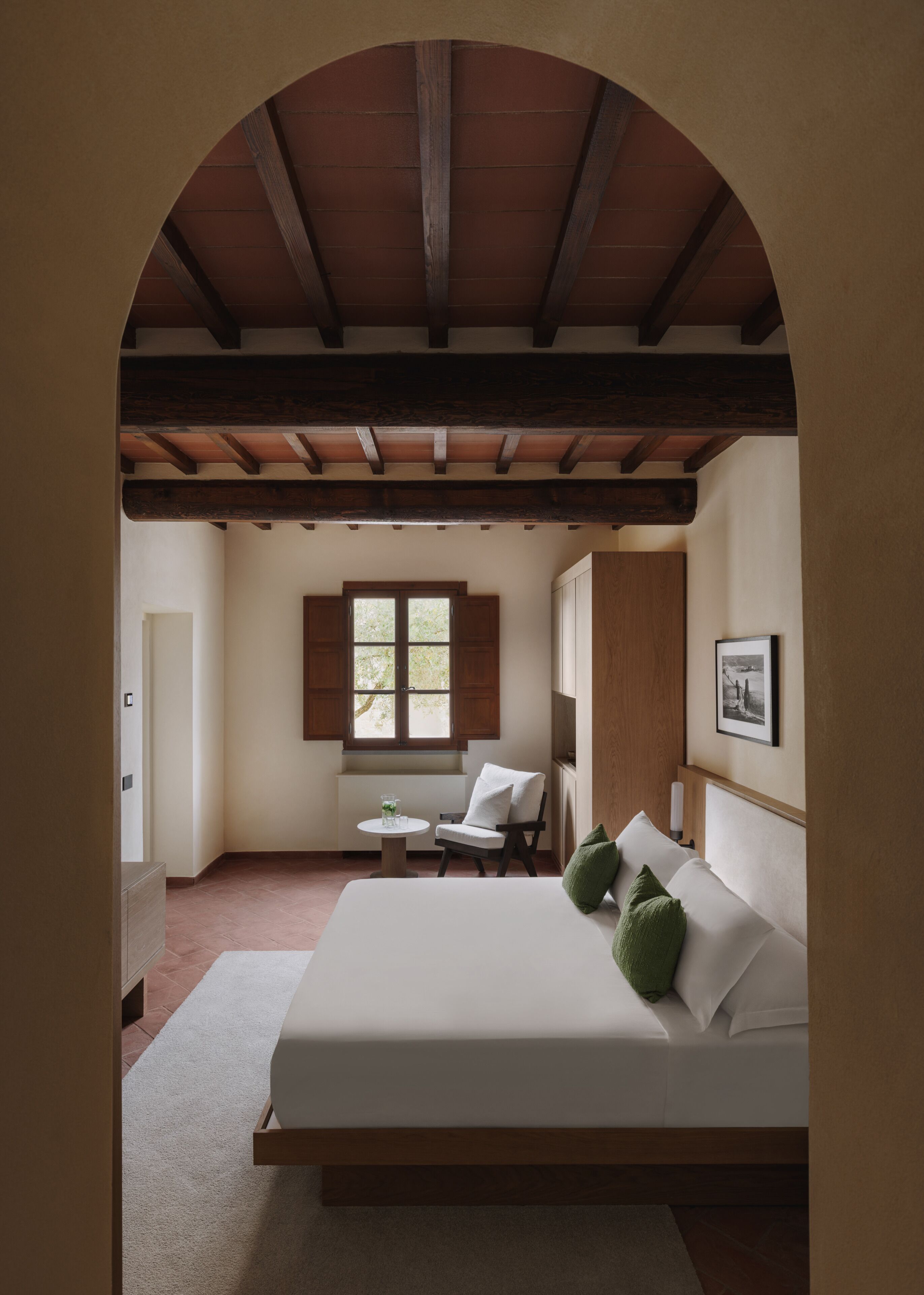 Senior Suite | In-room safe, desk, laptop workspace, free WiFi