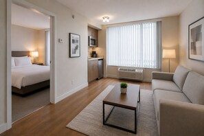 Living area - Relaxing 1BR Toronto Stay Near Nightlife & Attractions (Toronto)