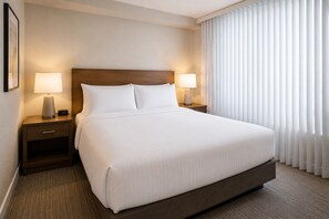 Room - Relaxing 1BR Toronto Stay Near Nightlife & Attractions (Toronto)