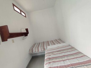 6 chambres, draps fournis