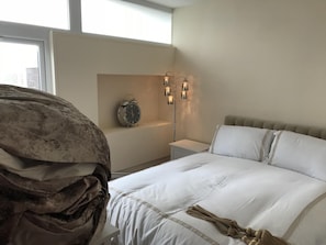 Apartment, City View | Iron/ironing board, WiFi (free) - Liverpool Central (Liverpool)