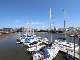 Marina/club náutico